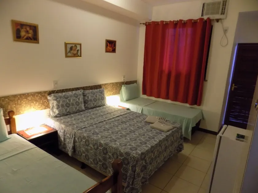 Albergue Rio Vermelho - Image 1