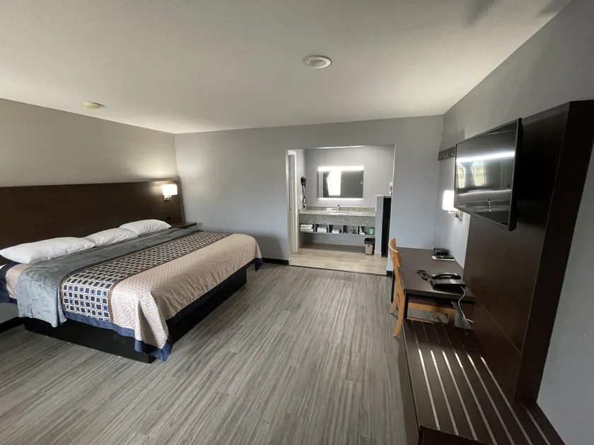 Ridge Motel - Image 1