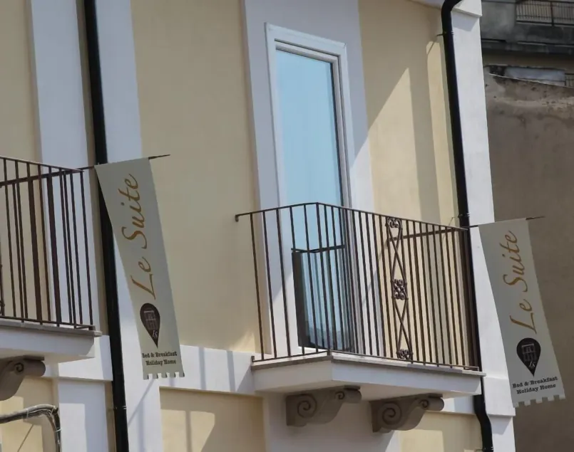 Le Suite - Image 1