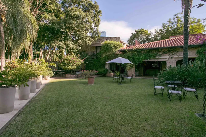 Las Lomas Casa Hotel - Image 1