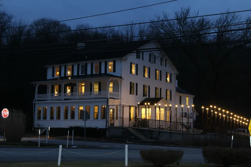 Stottsville Inn - Image 1