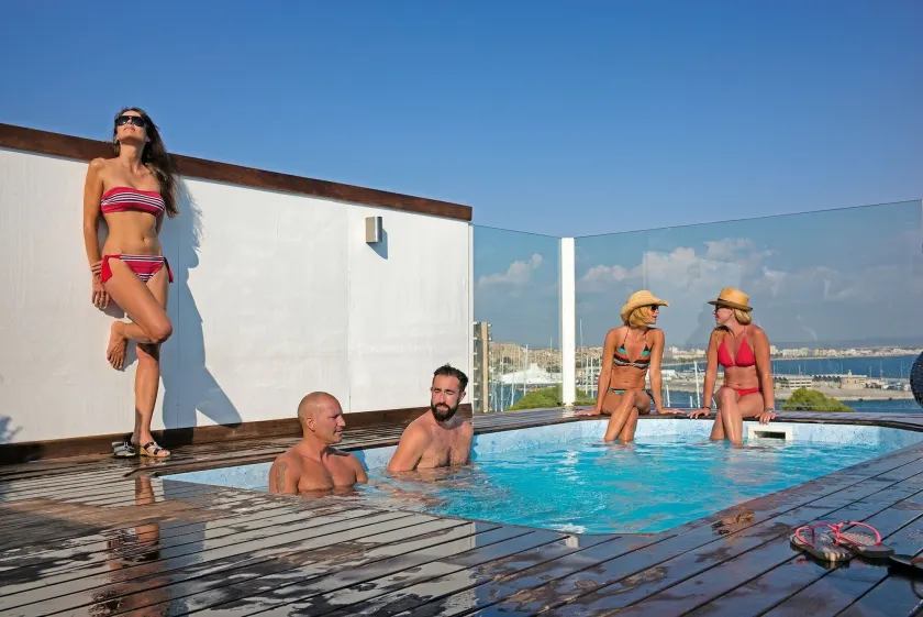 Hotel Feliz - Image 1
