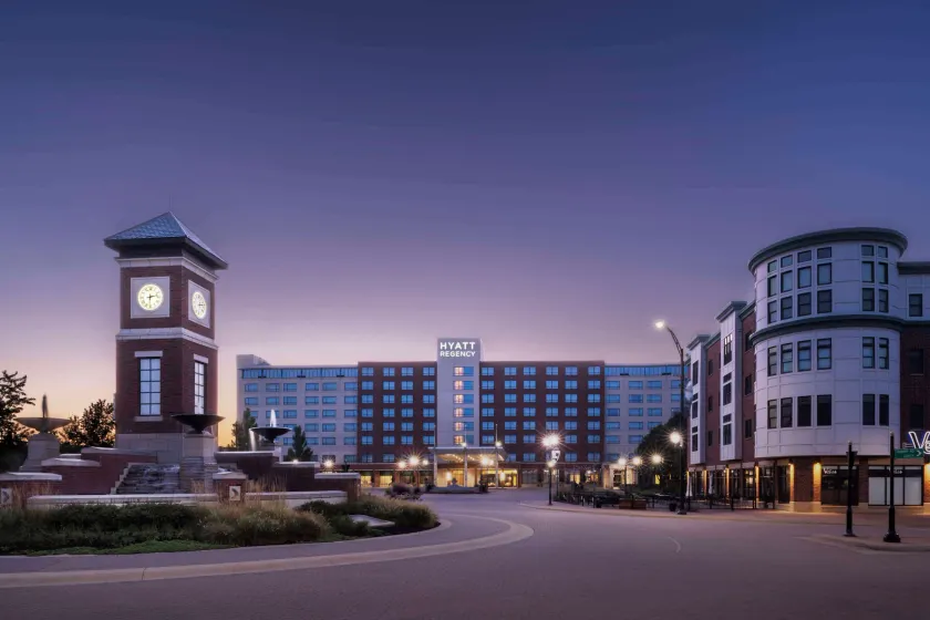 Hyatt Regency Coralville - Image 1