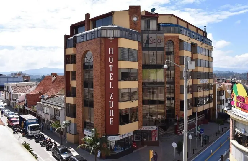 HOTEL ZUHE - Image 1