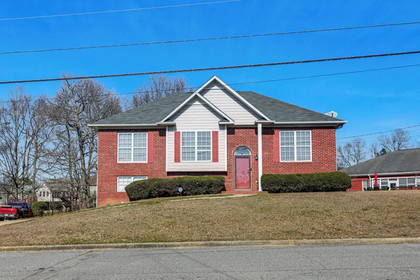 6 Mi to Downtown Birmingham! Family Home - Image 1