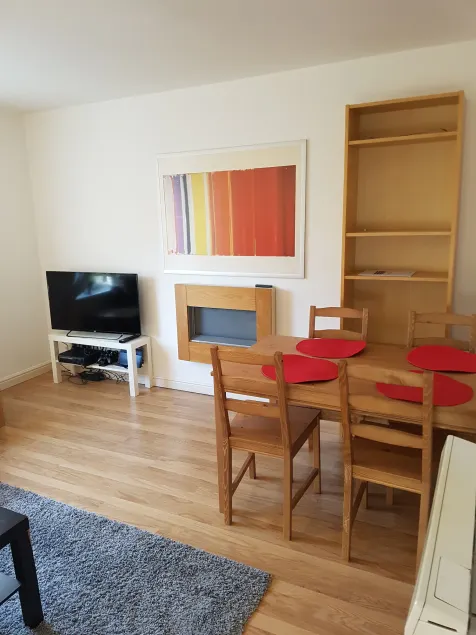 Livingston Business and Contractor Apartment - Image 1