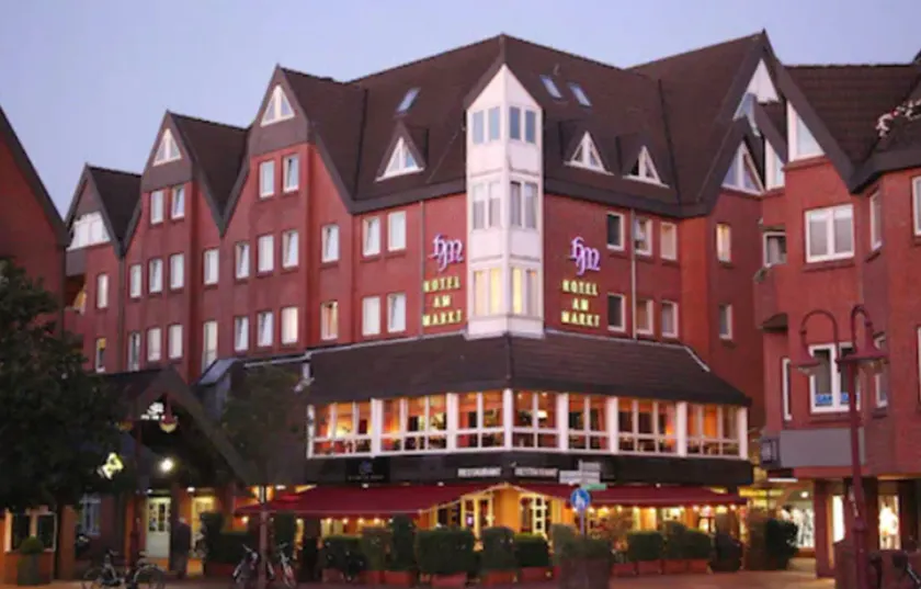 Hotel Am Markt Nordenham - Image 1