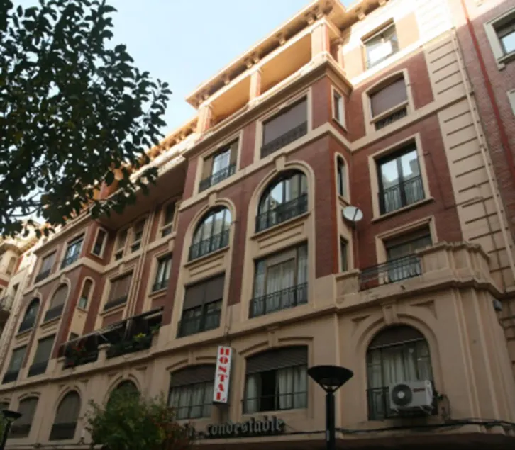Hostal Rioja Condestable - Image 1