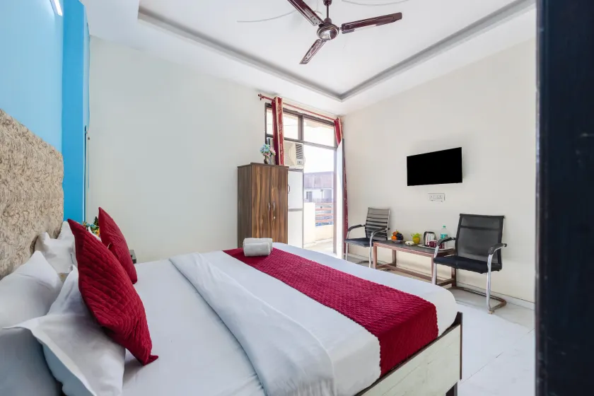 Hotel O M.C Residency - Image 1