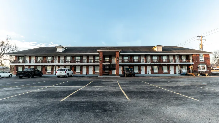New Orleans Inn Portageville - Image 1