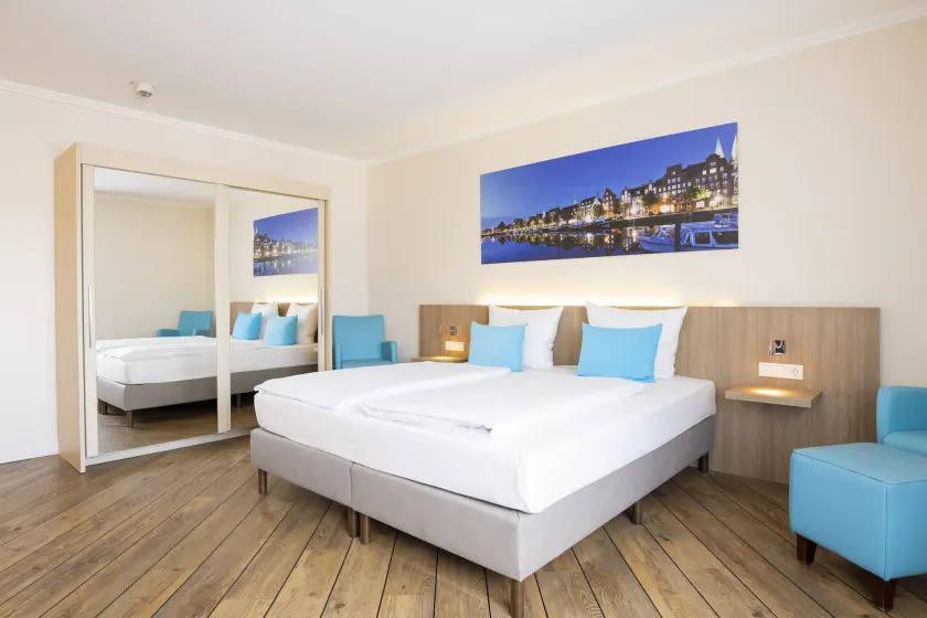 Hotel IV Jahreszeiten Lübeck - Image 1