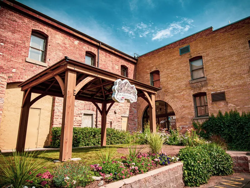 The Anniversary Inn - Fifth South - Image 1