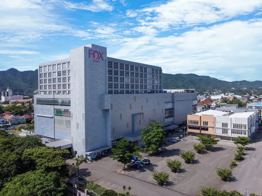 FOX Hotel Gorontalo - Image 1