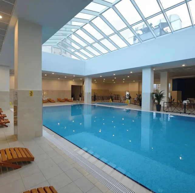 Luxury two Bedroom Condo & Pool, 3rd Floor - Image 1