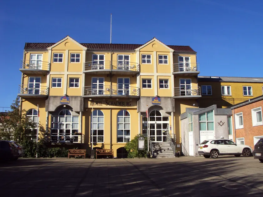 Hotel Schaumburg - Image 1