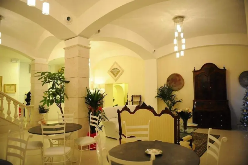 Albergo Le Dodici Lune - Image 1