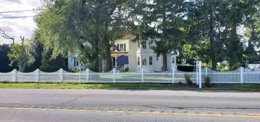 Mansion Farm Inn - Image 1