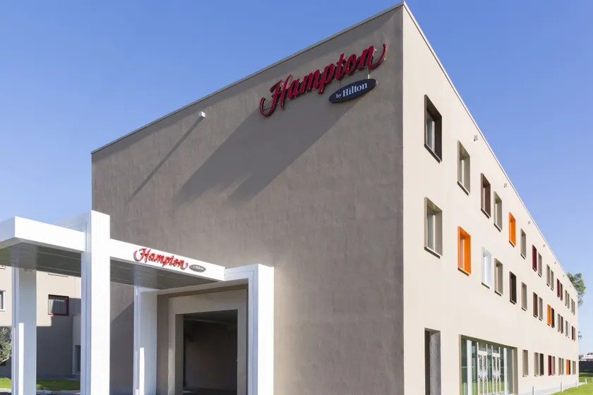 Hampton by Hilton Rome East - Image 1