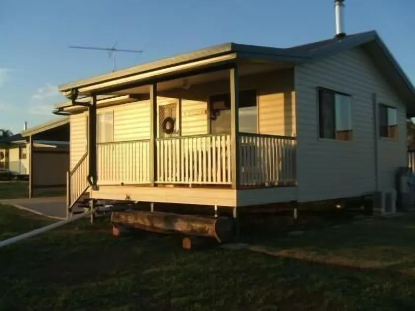 Lee Farm Stay Cottages - Image 1