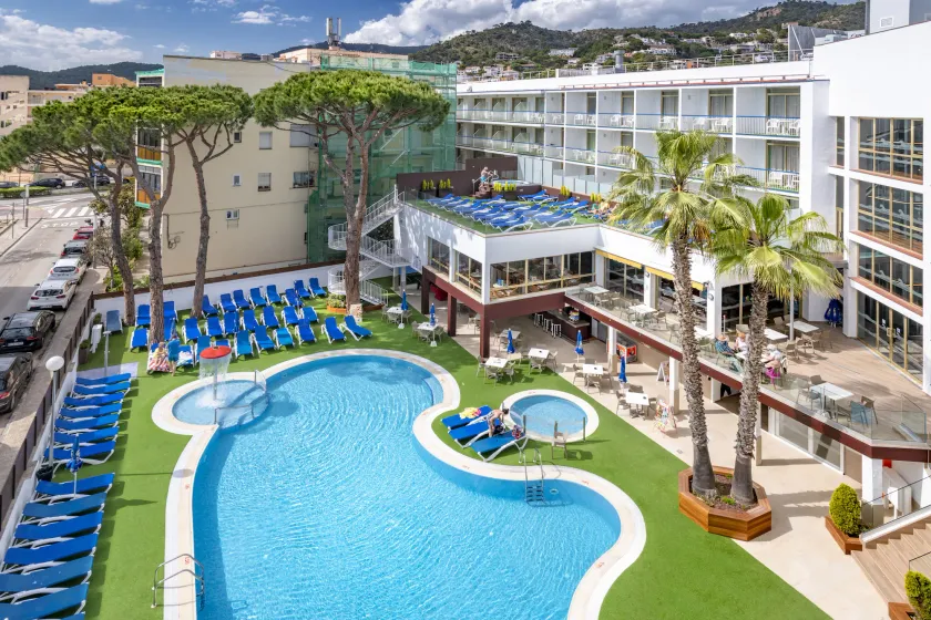 Hotel GHT Costa Brava - Image 1