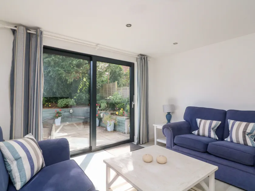 1 Camperdown Lodge - Image 1