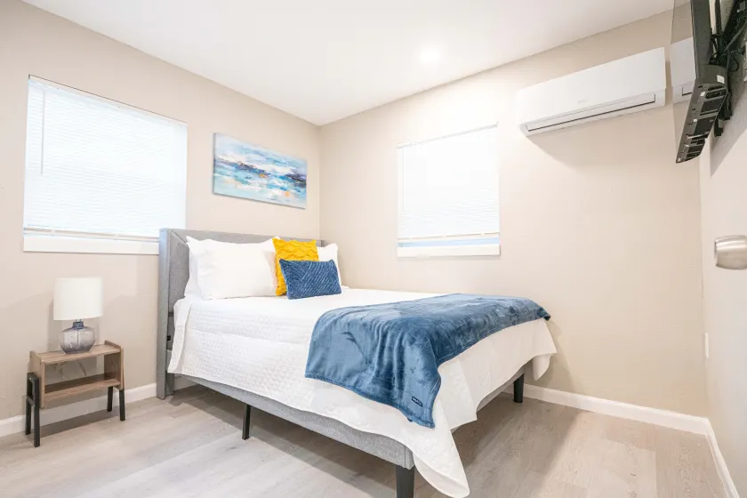 University Serenity Suites 14th - Image 1