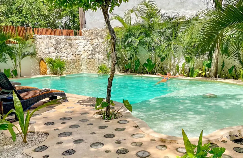 Niik Tulum - Image 1
