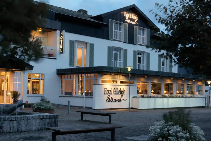 Hotel Strand - Image 1