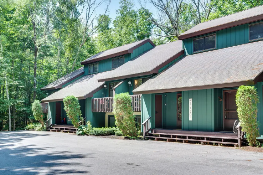 'M & M Mountain Retreat' in North Conway! - Image 1