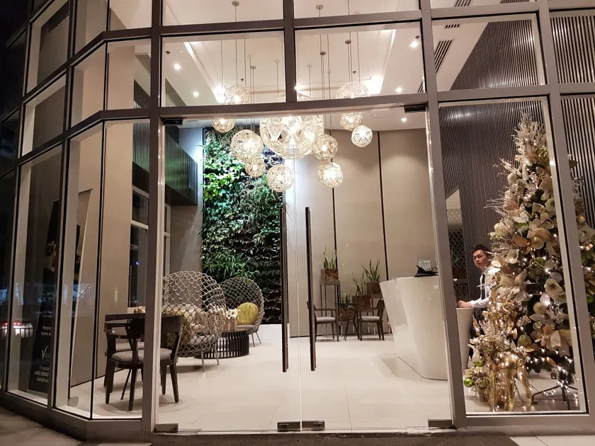 Premium Residence The Currency Ortigas - Image 1