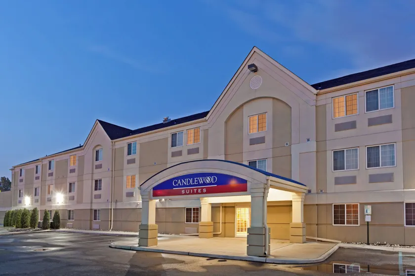 Candlewood Suites Secaucus by IHG - Image 1