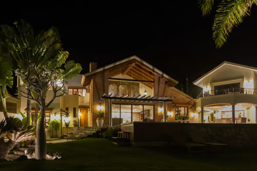 Hotel Lindo Ajijic Bed & Breakfast - Image 1