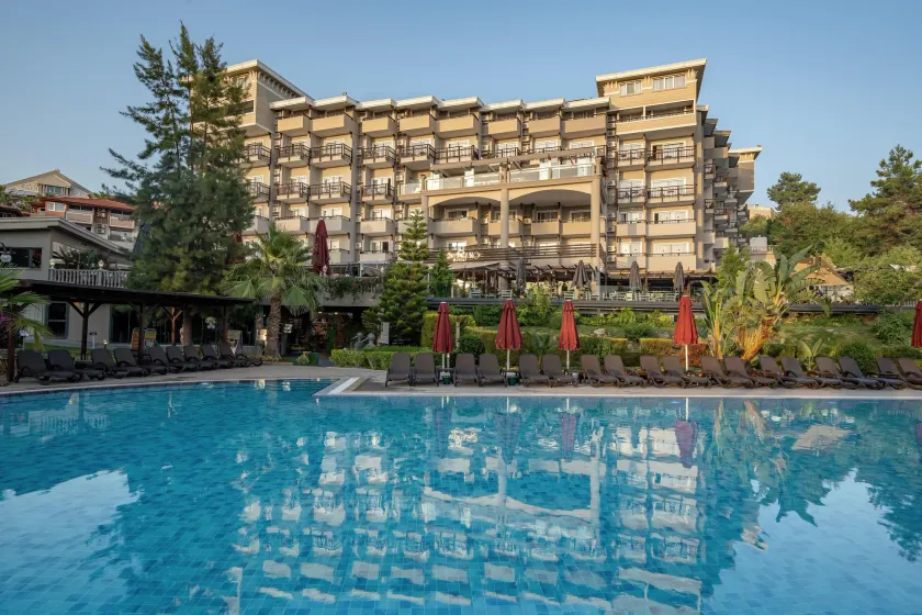 Justiniano Deluxe Resort - Image 1