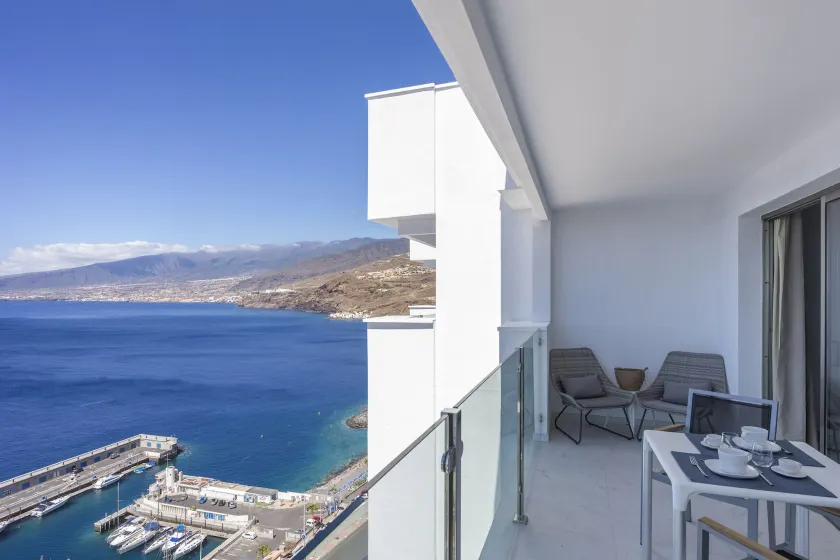 Your Dream Vacation in Tenerife Seaview - Image 1