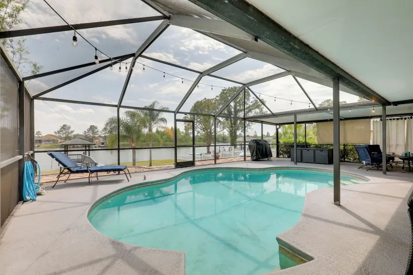 Bright Getaway w/ Ski Lake, 11 Miles to Dtwn Tampa - Image 1