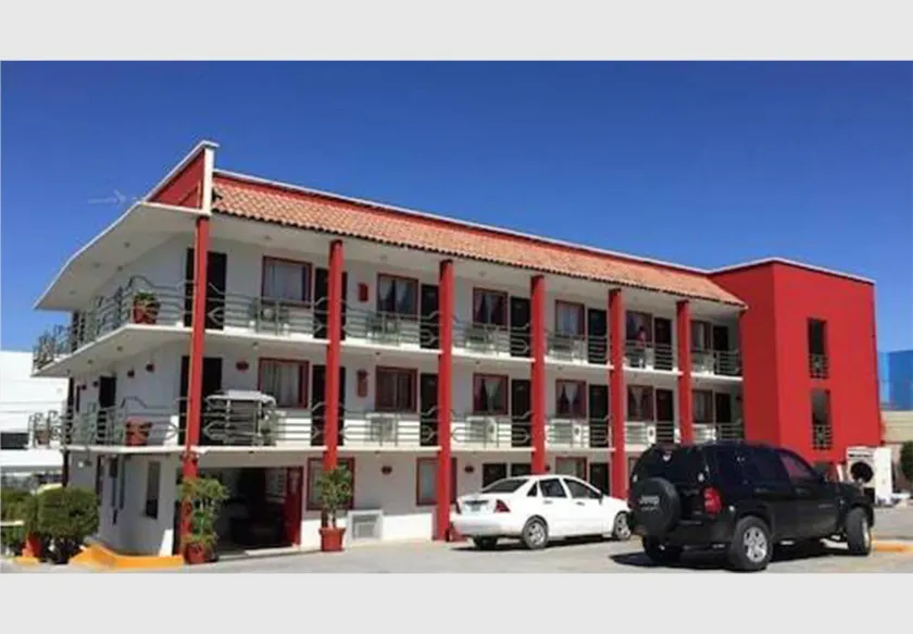 Hotel Descanso Inn - Image 1