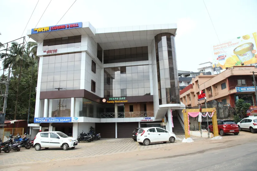 Sai Arya Lodging & Hall - Image 1