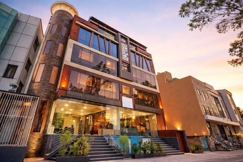 Hotel Sahibs City Star Agra - Image 1