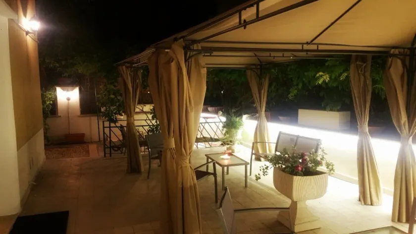 GARDEN HOUSE - Luxury Guest House - Self check-in only - Image 1