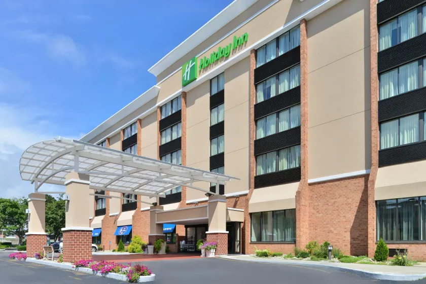 Holiday Inn New London by IHG - Image 1