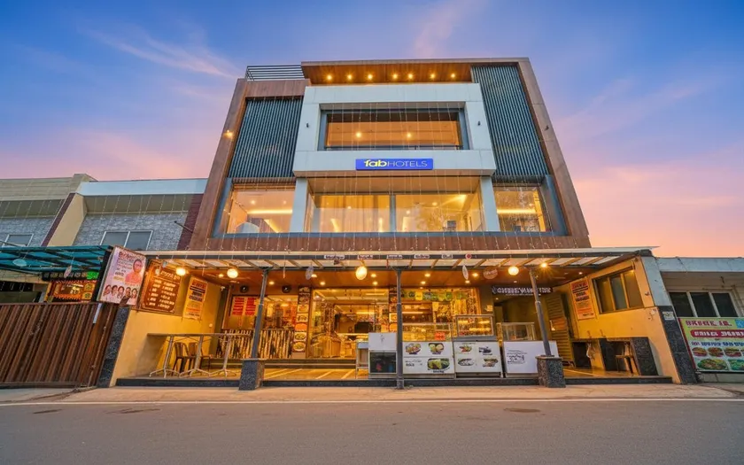 FabHotel Shri Shreeyam Stay - Image 1
