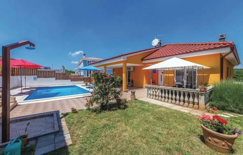 Holiday House with Pool Marika - Image 1