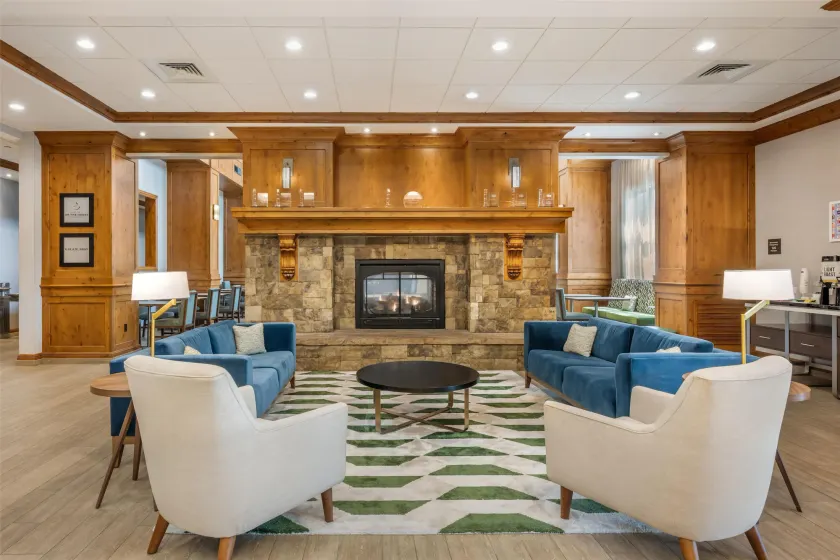 Hampton Inn & Suites Coeur d' Alene - Image 1