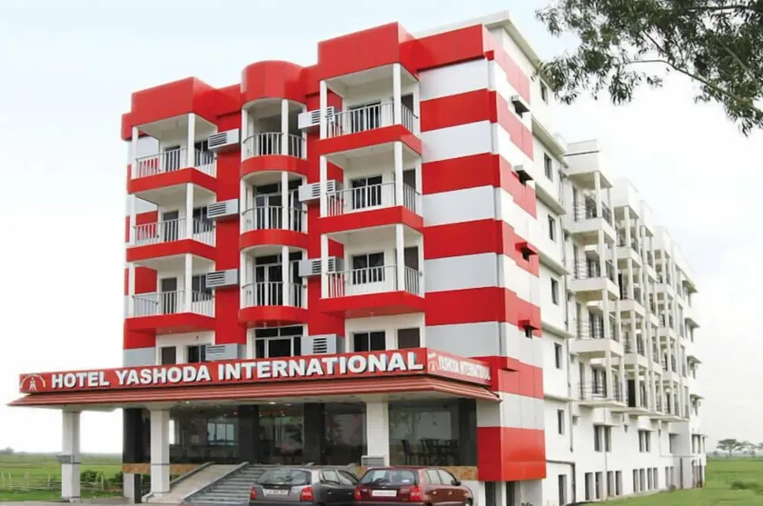 Hotel Yashoda International - Image 1