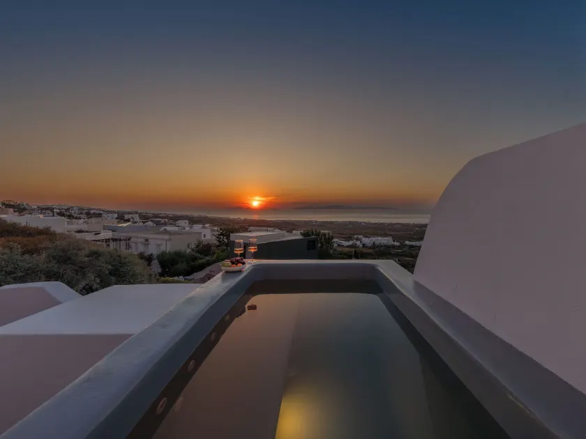 Elios Cave Suites - Image 1