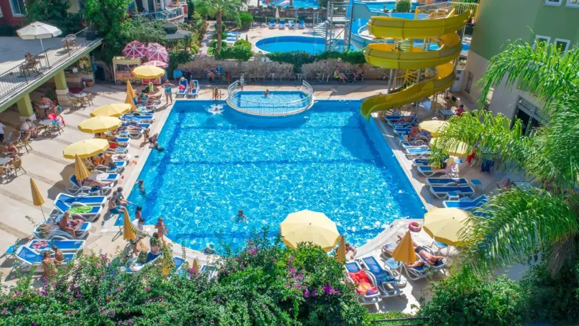 Sunstar Beach Hotel - Image 1