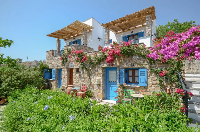 Naxos Filoxenia Hotel - Image 1