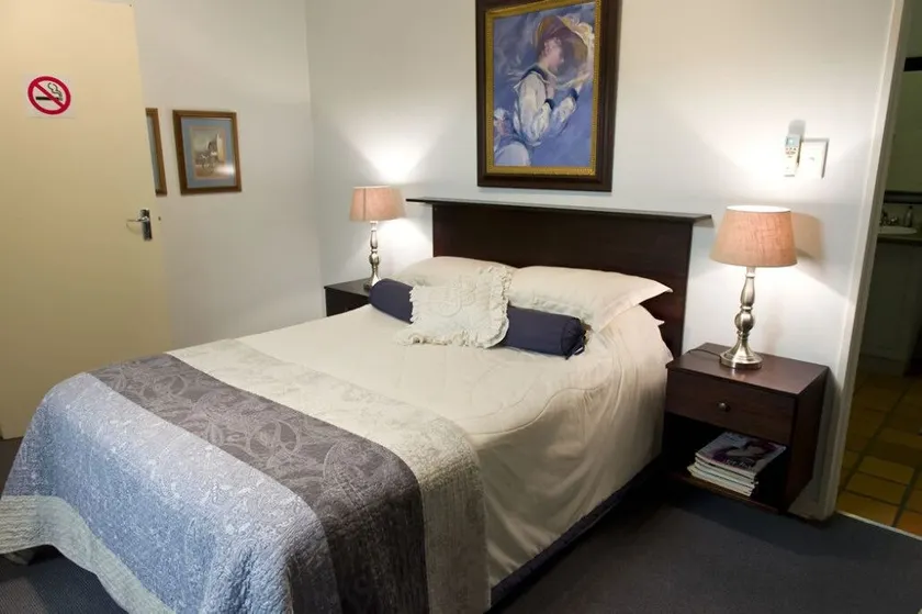 Primavera Guest House - Image 1