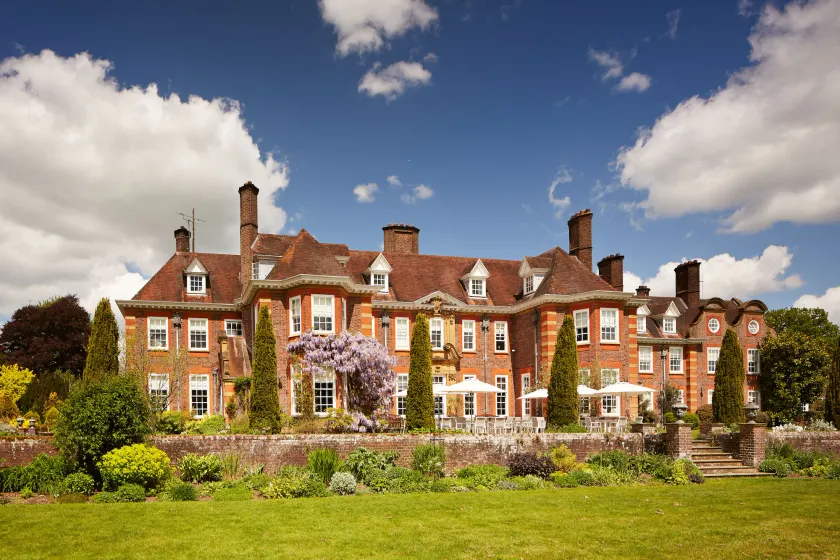 Barnett Hill Hotel - Image 1