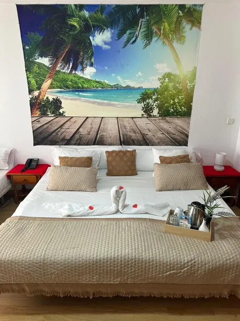 Hotel Argos - Image 1